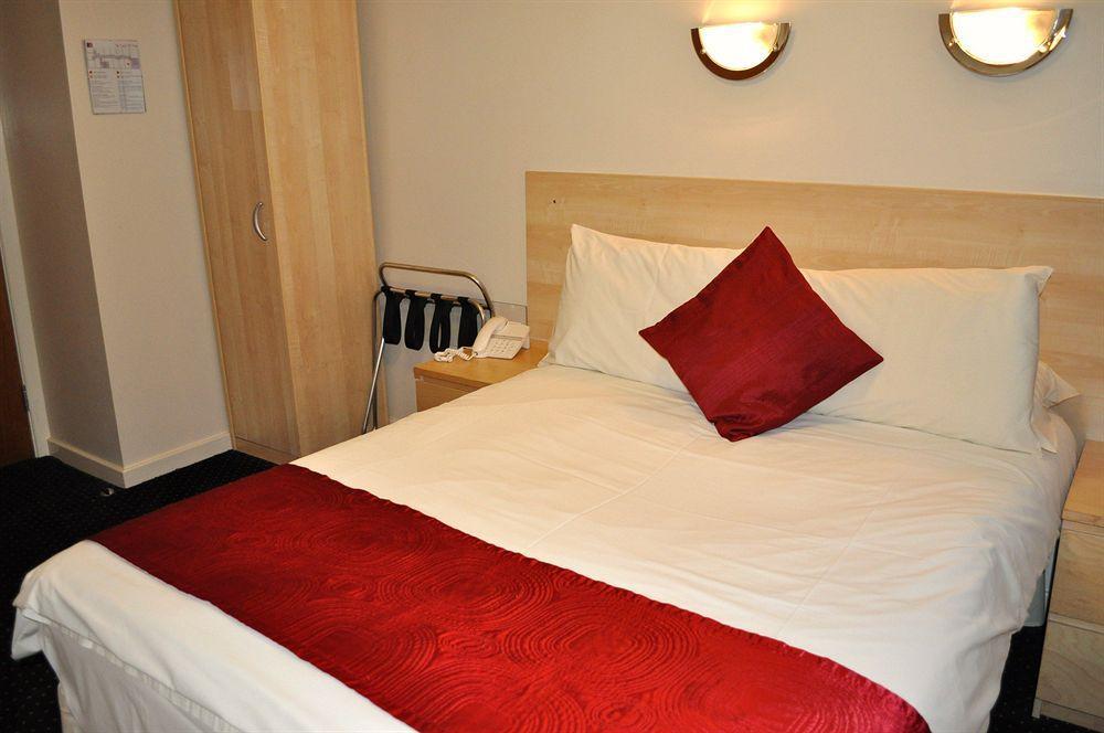 Waterfront Hotel Brighouse Εξωτερικό φωτογραφία