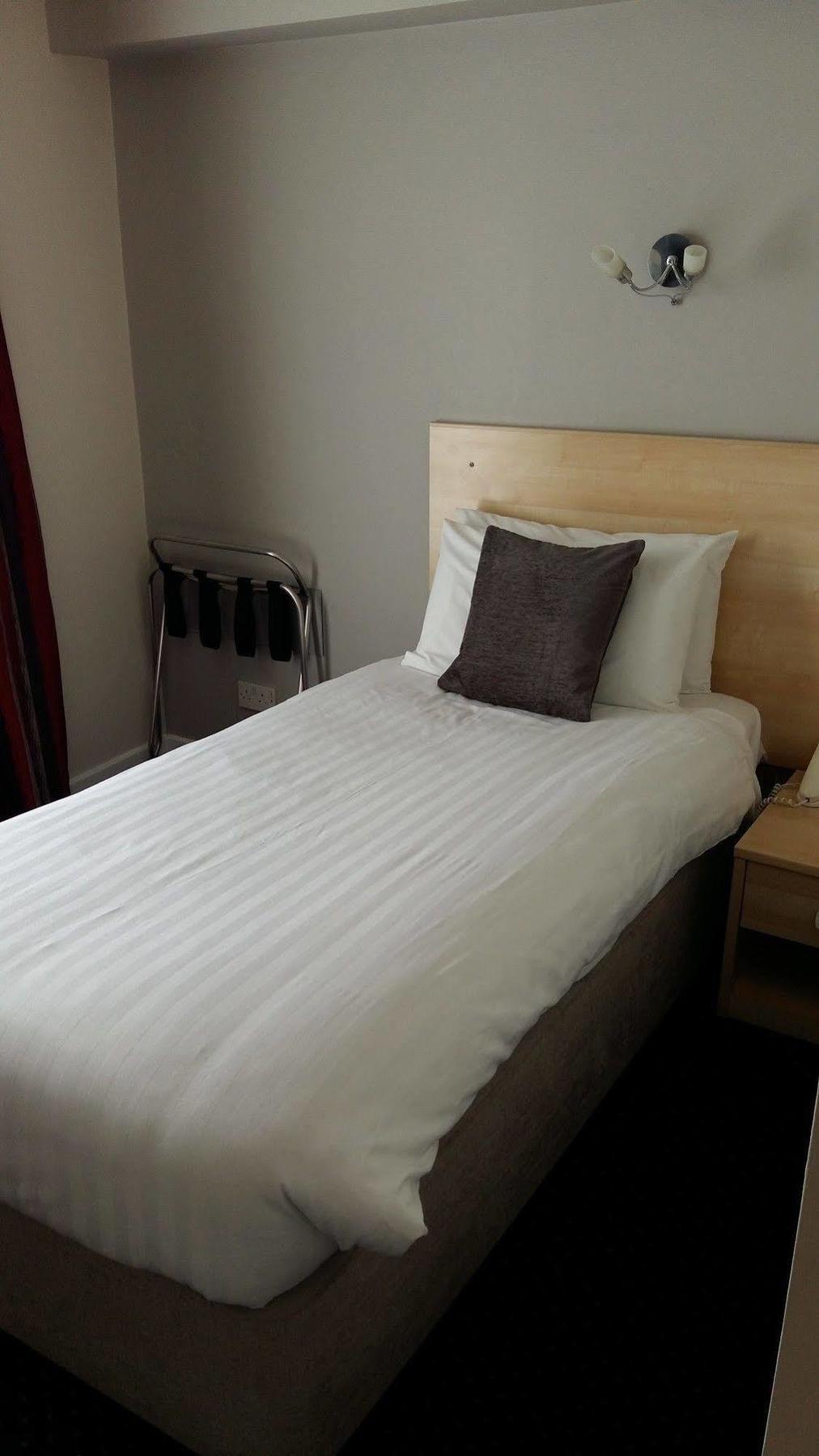 Waterfront Hotel Brighouse Εξωτερικό φωτογραφία