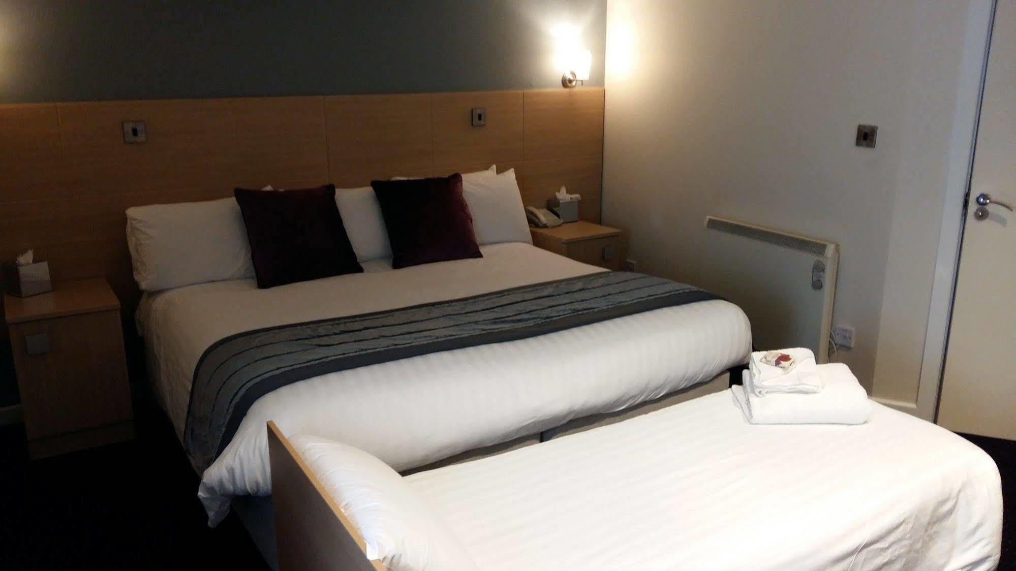 Waterfront Hotel Brighouse Εξωτερικό φωτογραφία