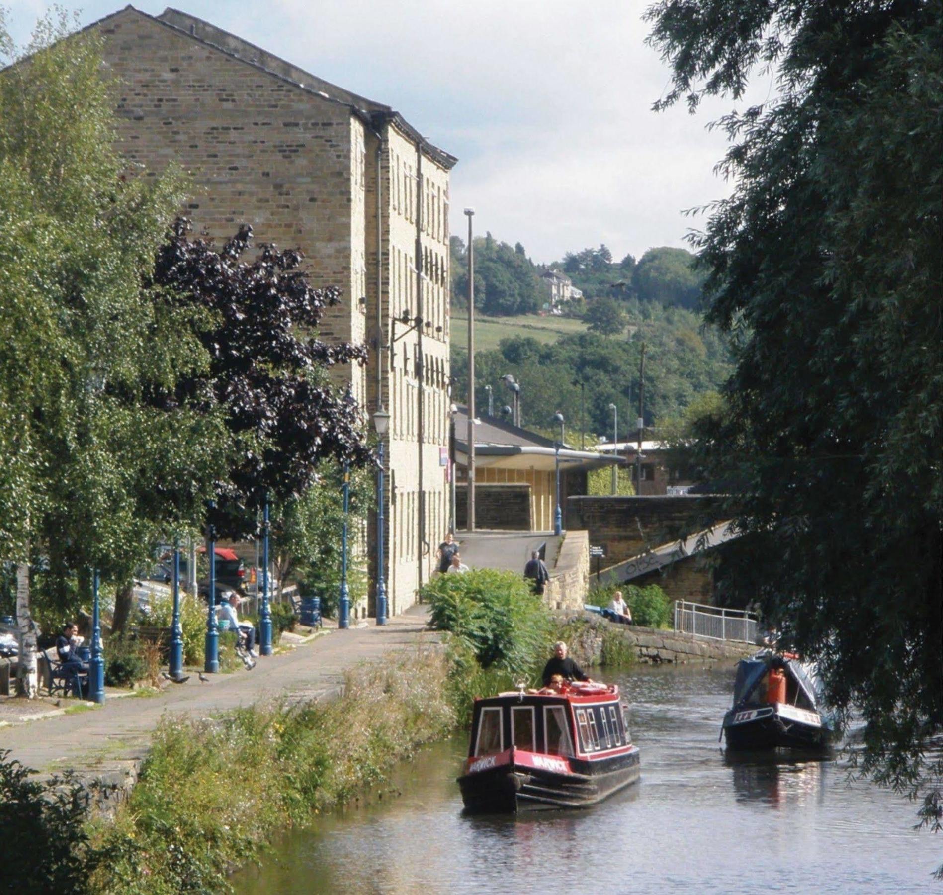 Waterfront Hotel Brighouse Εξωτερικό φωτογραφία